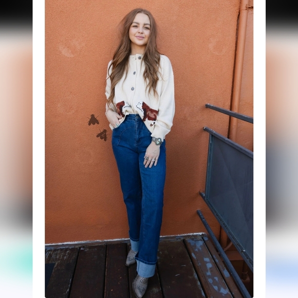 Two FLY Co. NWT Ranch Royalty * HEREFORD Chic Beige Cardigan Cattle Western - Picture 2 of 9